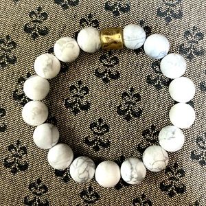 Howlite Stretch Bracelet